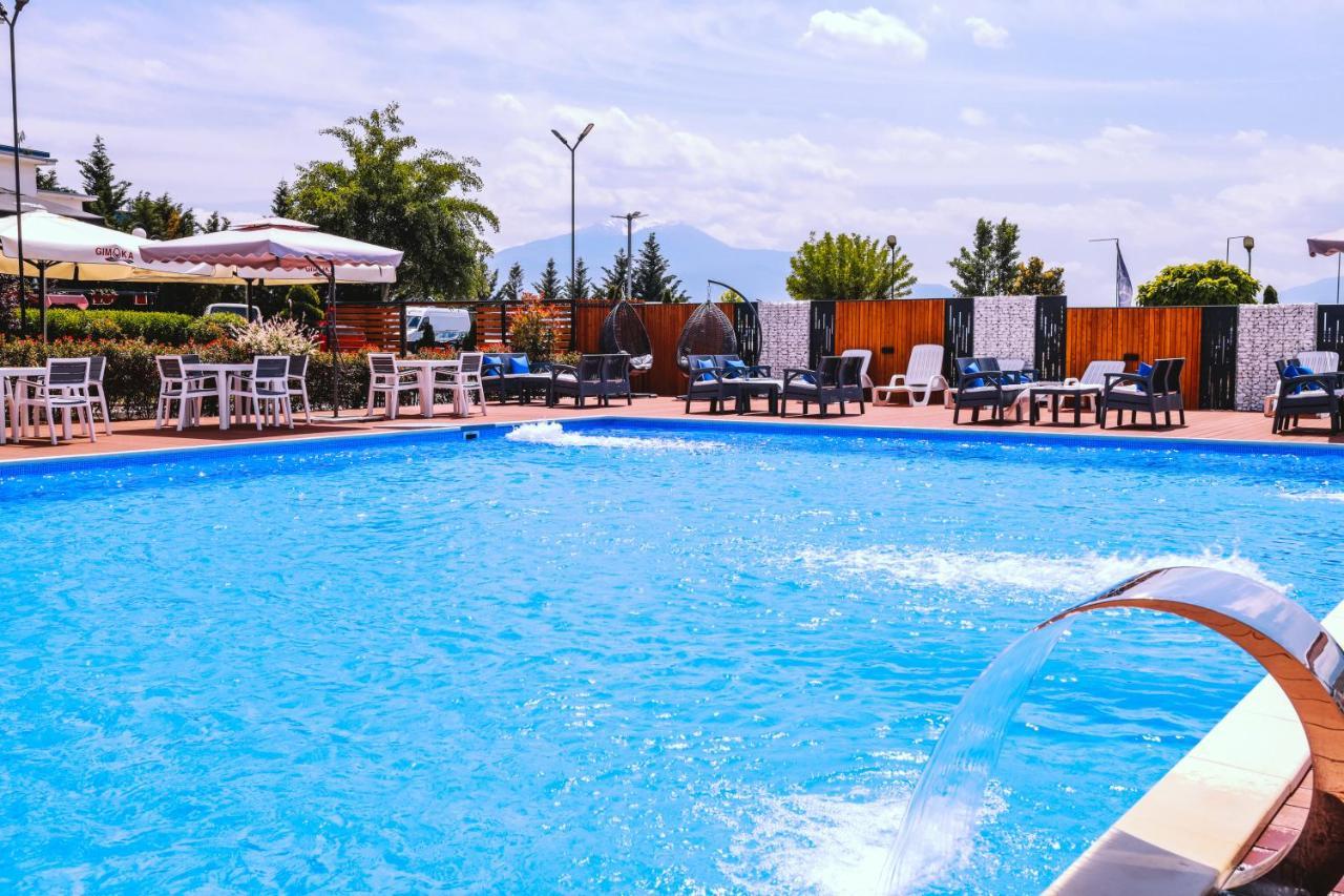Nafron Hotel Prizren Eksteriør billede