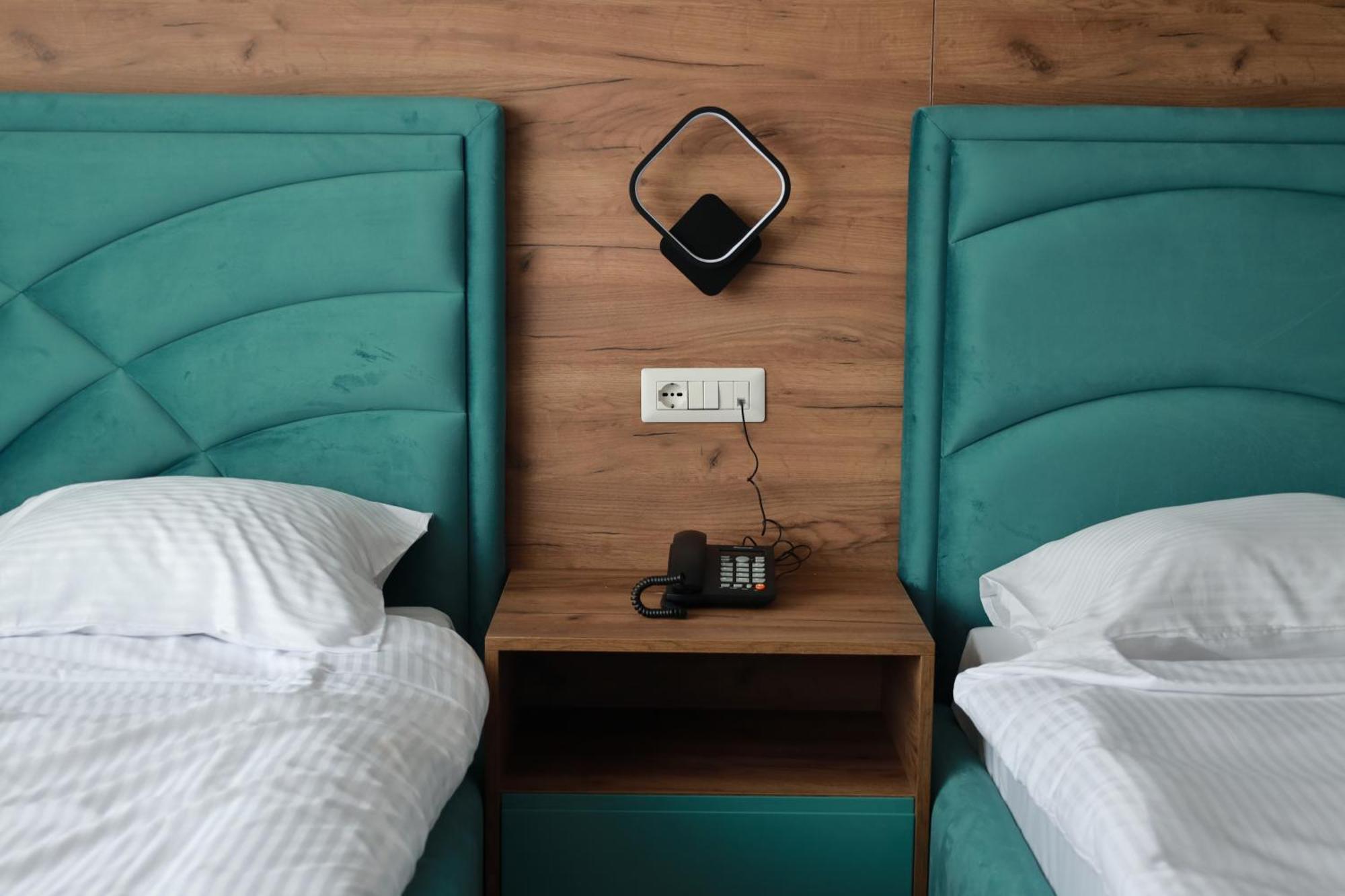 Nafron Hotel Prizren Eksteriør billede