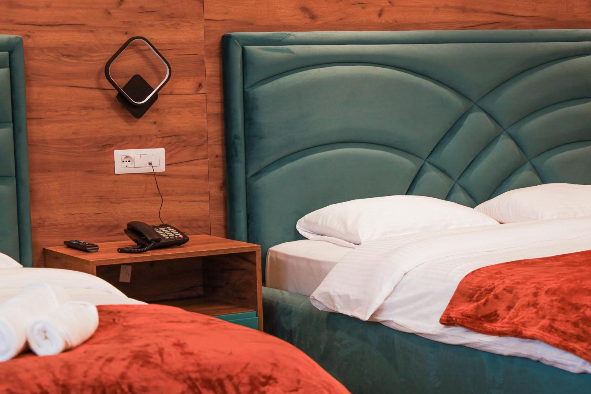 Nafron Hotel Prizren Eksteriør billede