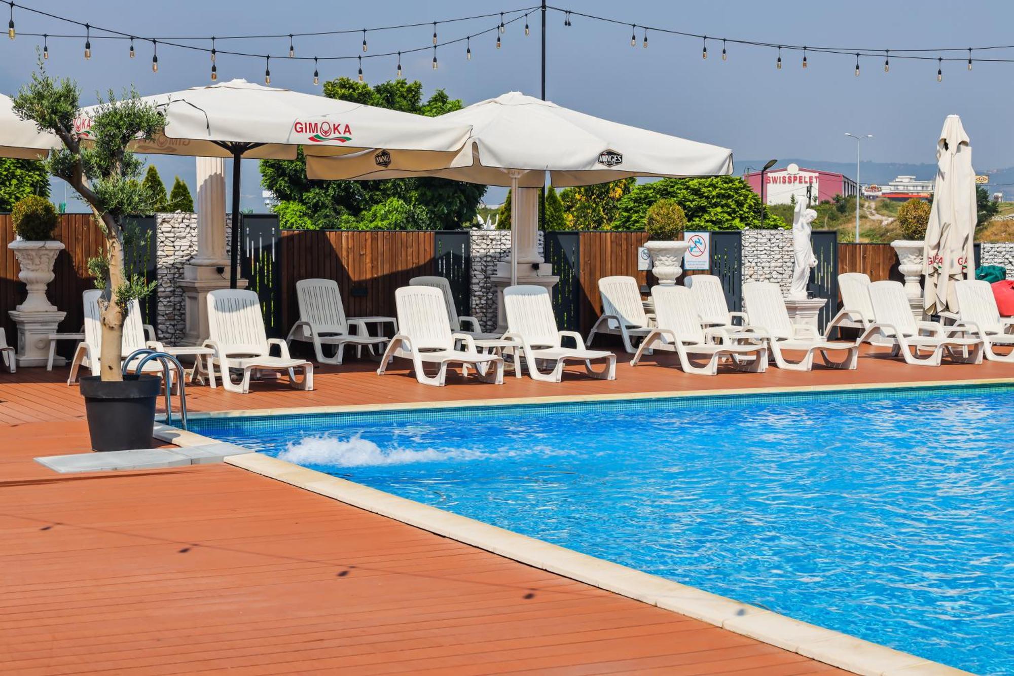 Nafron Hotel Prizren Eksteriør billede