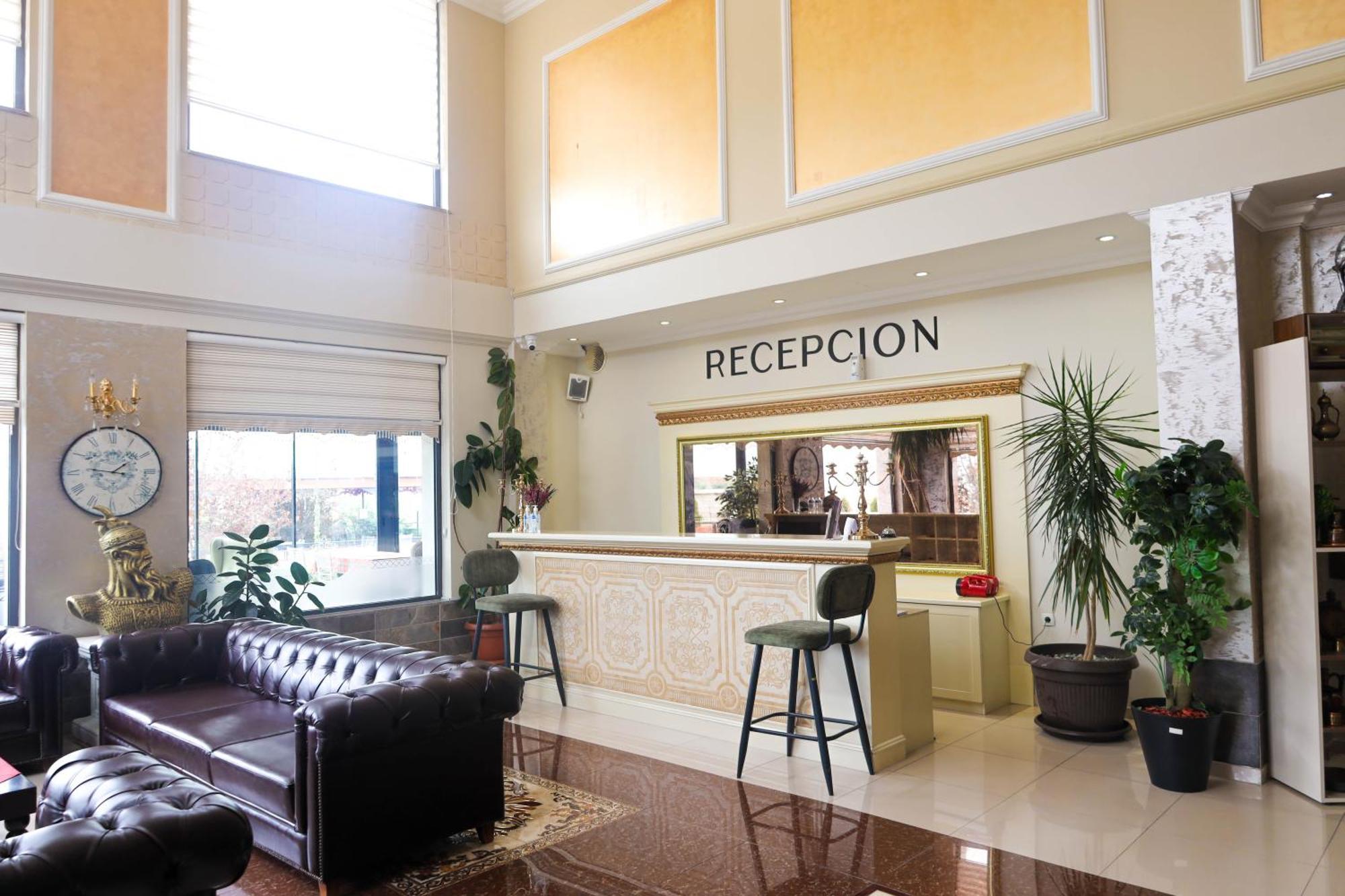 Nafron Hotel Prizren Eksteriør billede